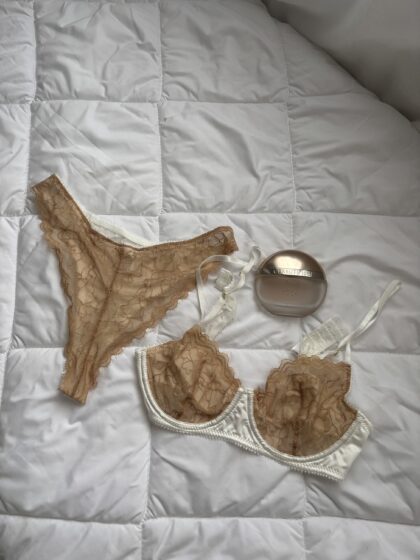 2 piece caramel 🤎