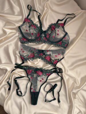 Ensmble lingerie (4piece)