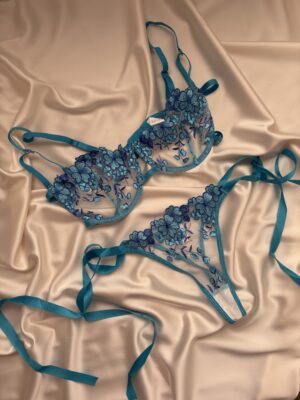 2 piece bleu luxe 🦋